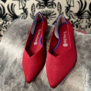 EUC Size 9.5 pointed Rothy’s flats in Chili Red 🌶